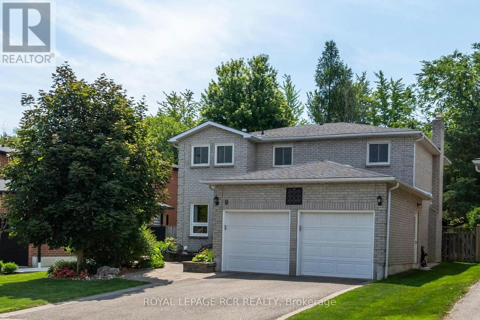 9 Doepath Way, Caledon, ON, L7E 2G4