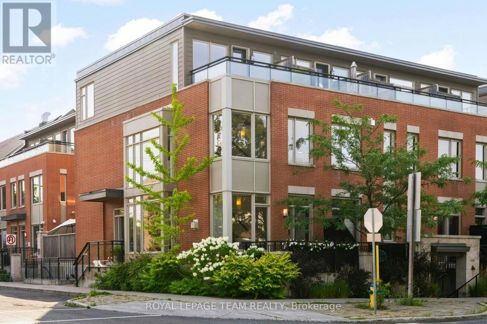 445 Edison Avenue, Ottawa, ON, K2A 1S5