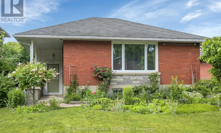 1075 Secord Avenue