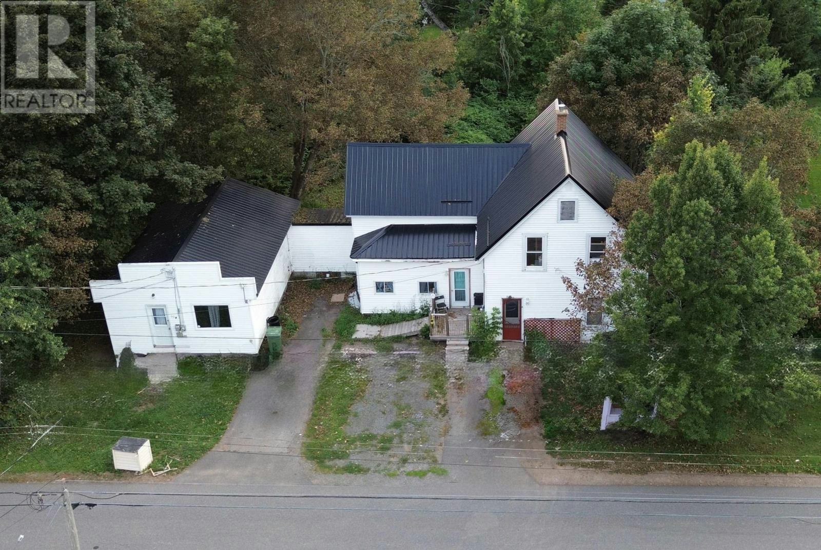 95 Church Street, Springhill, NS, B0M 1X0
