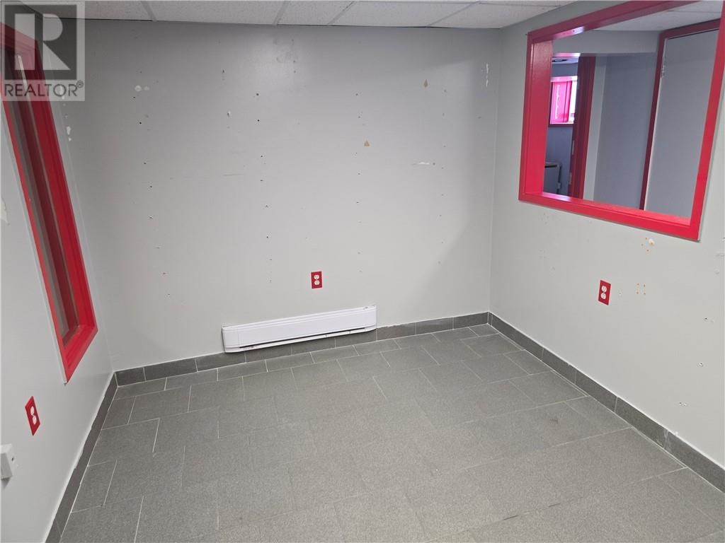 2-252 Ester Street, Greater Sudbury, ON, P3E 5C3 - 7