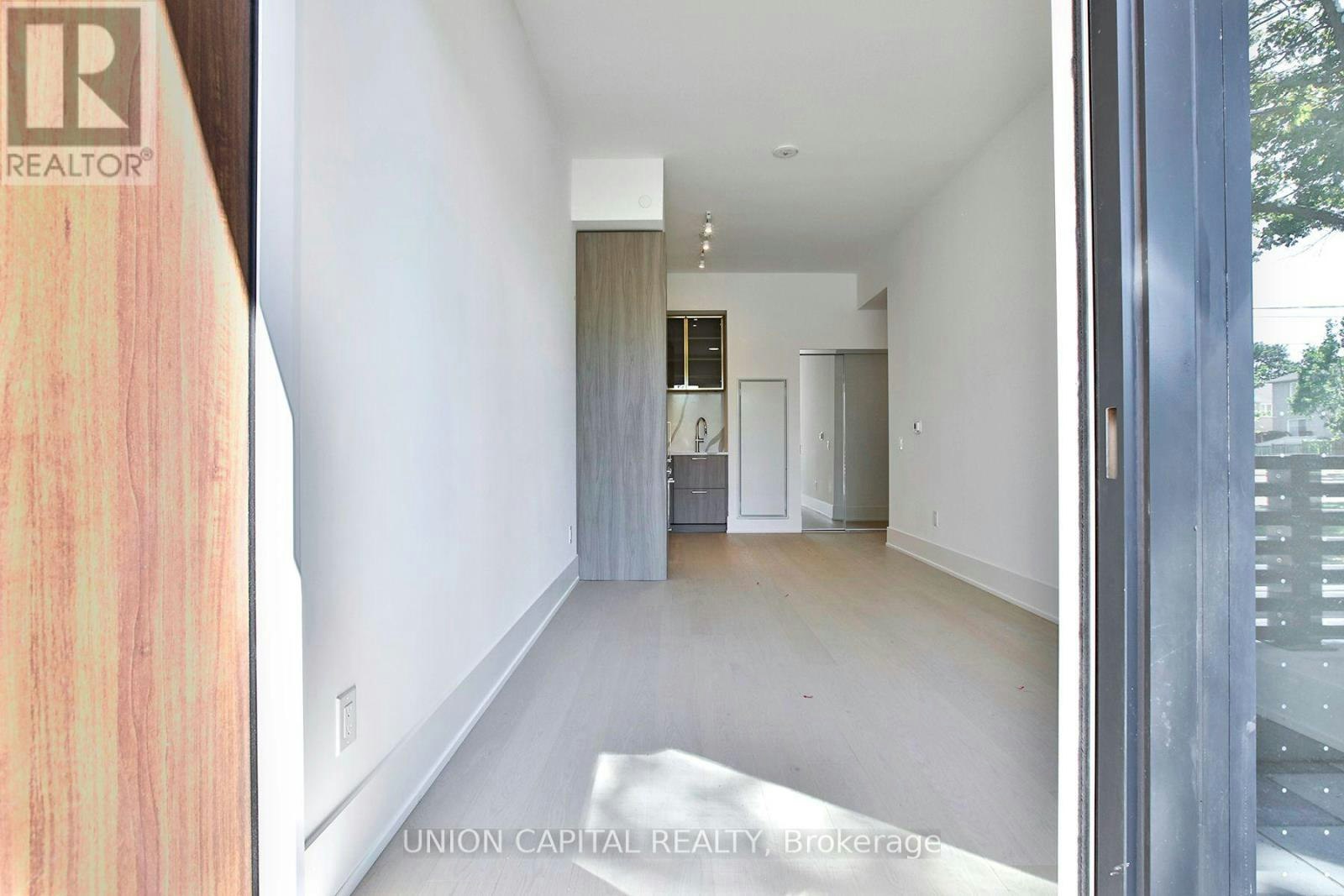 TH103-36 Olive Avenue, Toronto, ON, M6G 2R8