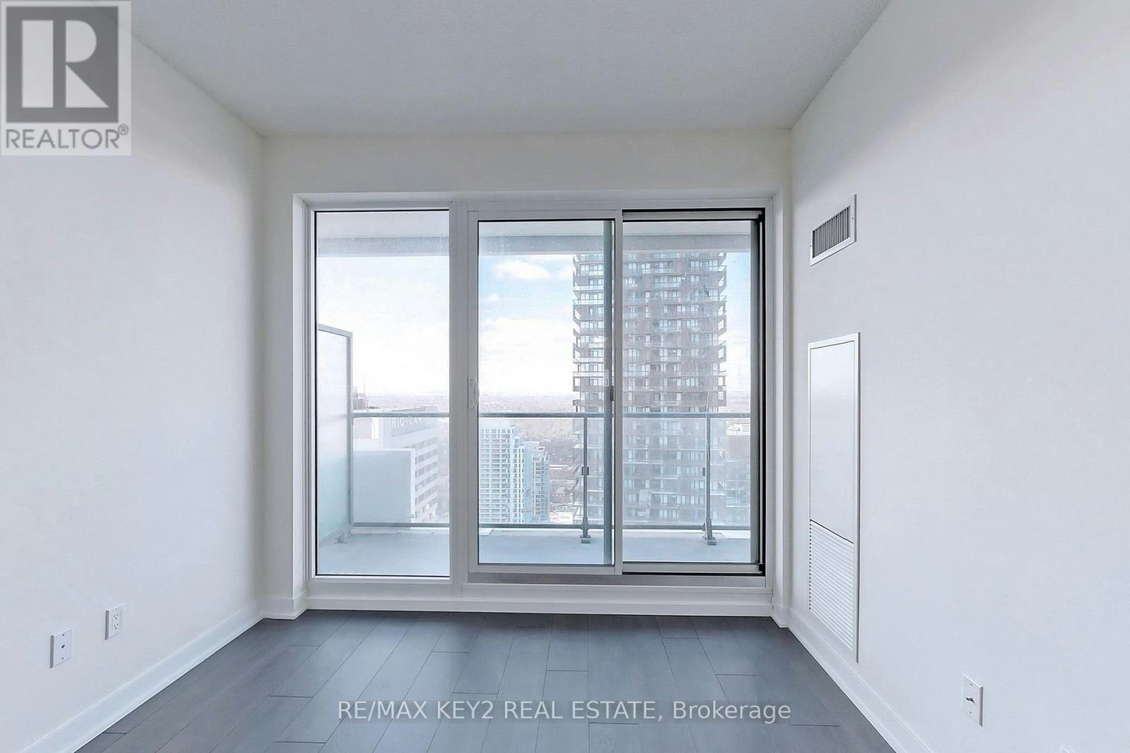 4210-2221 Yonge Street, Toronto, ON, M4S 0B8 - 2