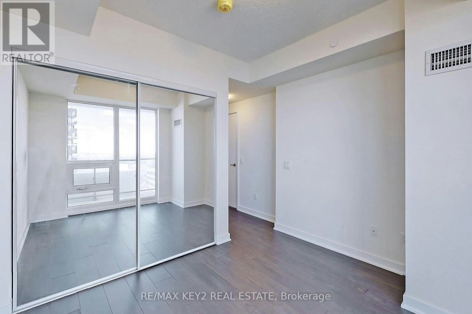 4210-2221 Yonge Street, Toronto, ON, M4S 0B8 - 10