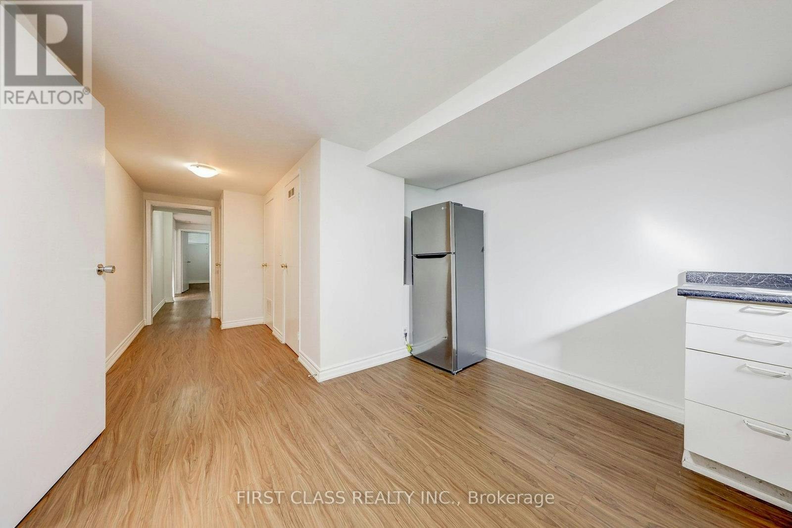 BASEMENT-214 Linden Avenue, Toronto, ON, M1K 3H8 - 5