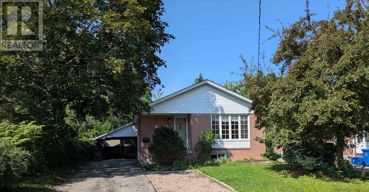 A-16 Child Drive, Aurora, ON, L4G 1Y5