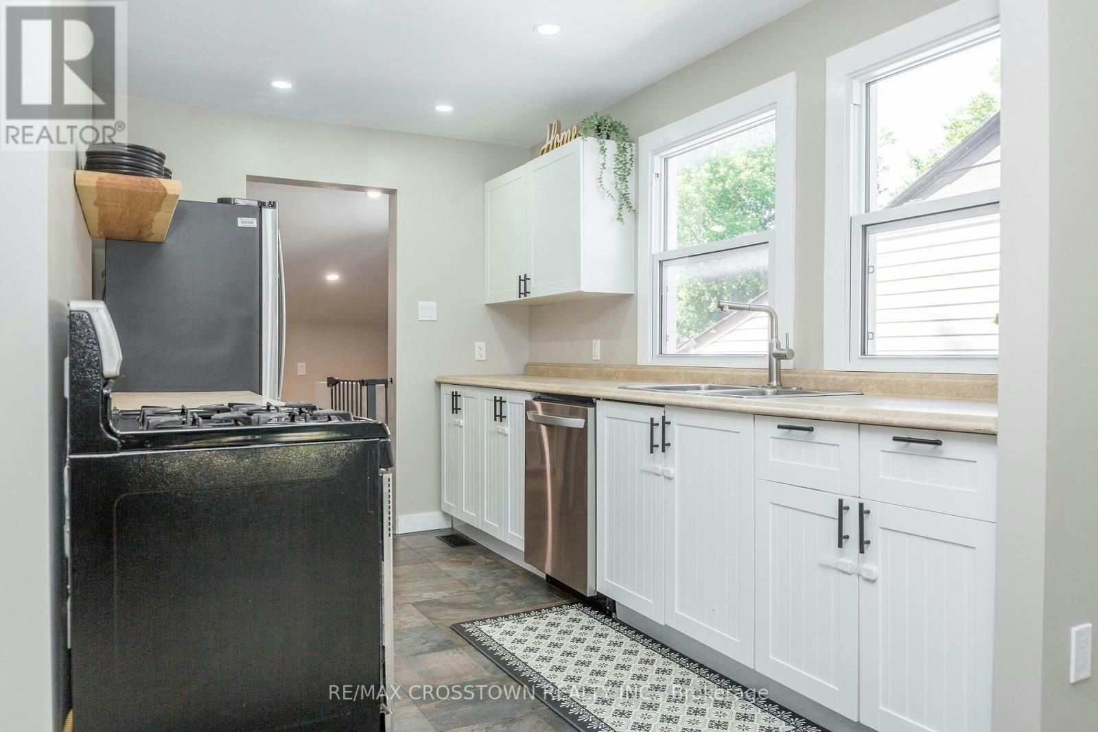 281 Elizabeth Street, Midland, ON, L4R 1Y5
