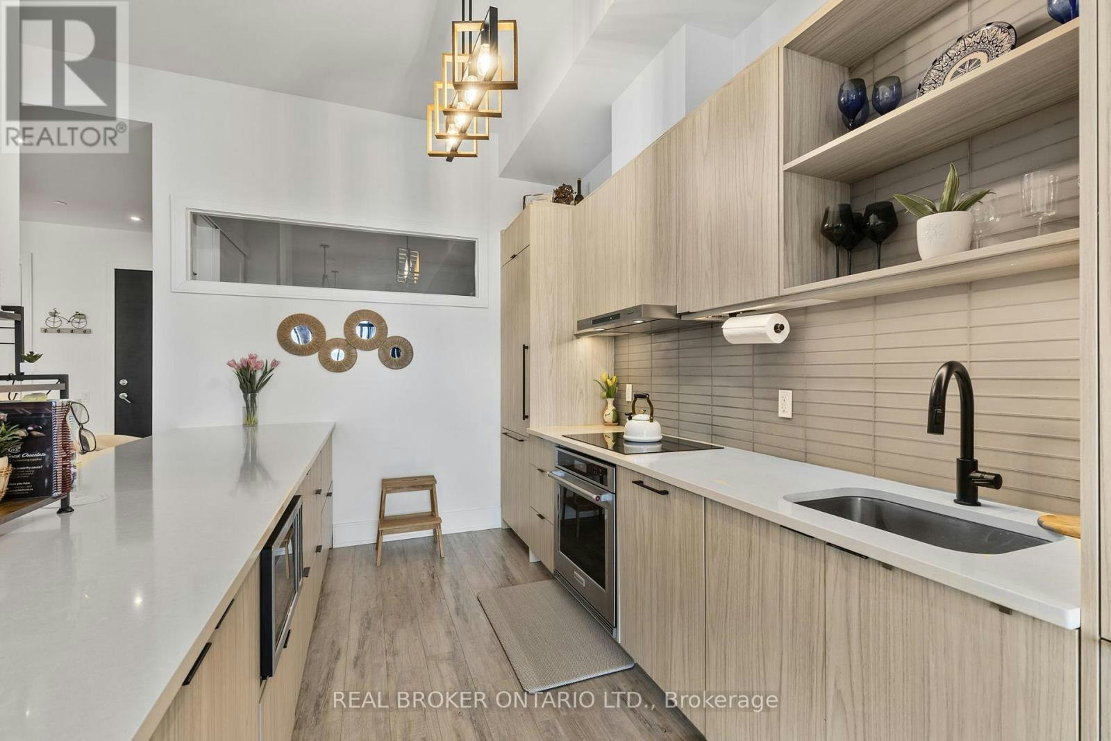 PH 3-185 Dunlop Street E, Barrie, ON, L4M 0L7 - 9