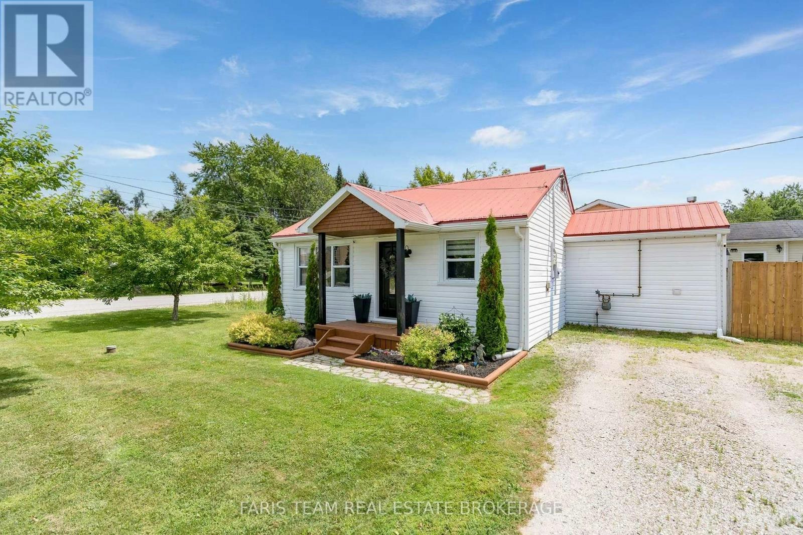 2721 Cumberland Road, Severn, ON, L3V 6H3