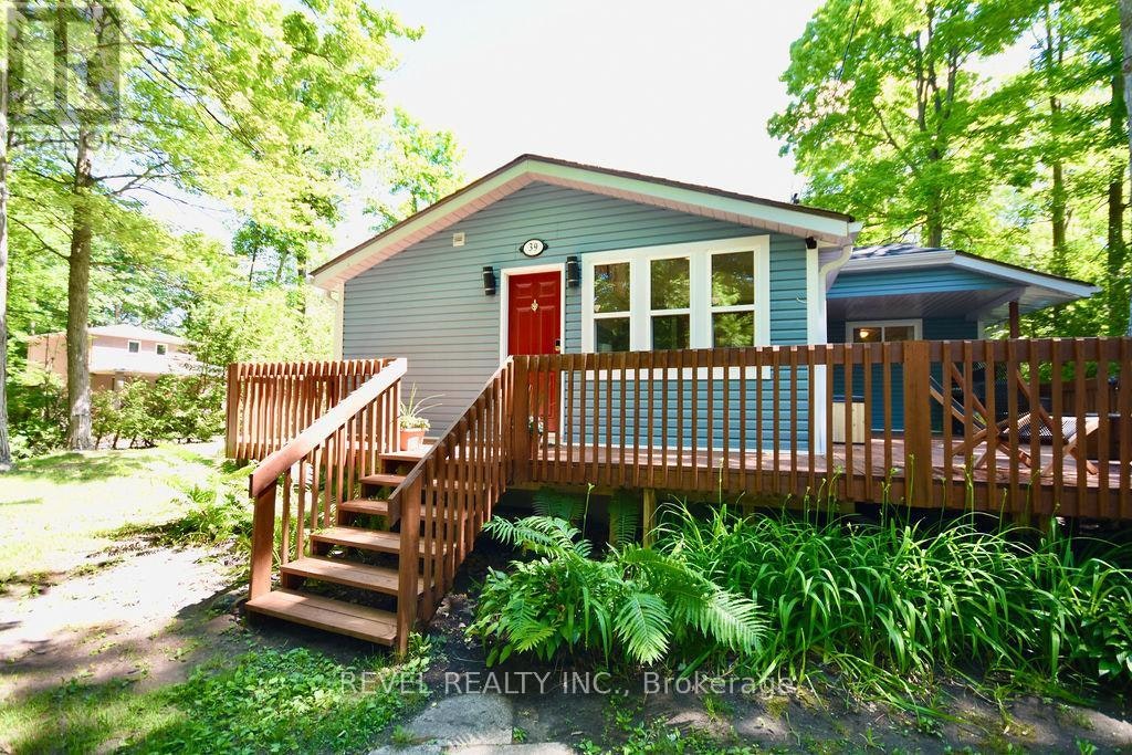 39 Domar Road, Tiny, ON, L0L 2J0