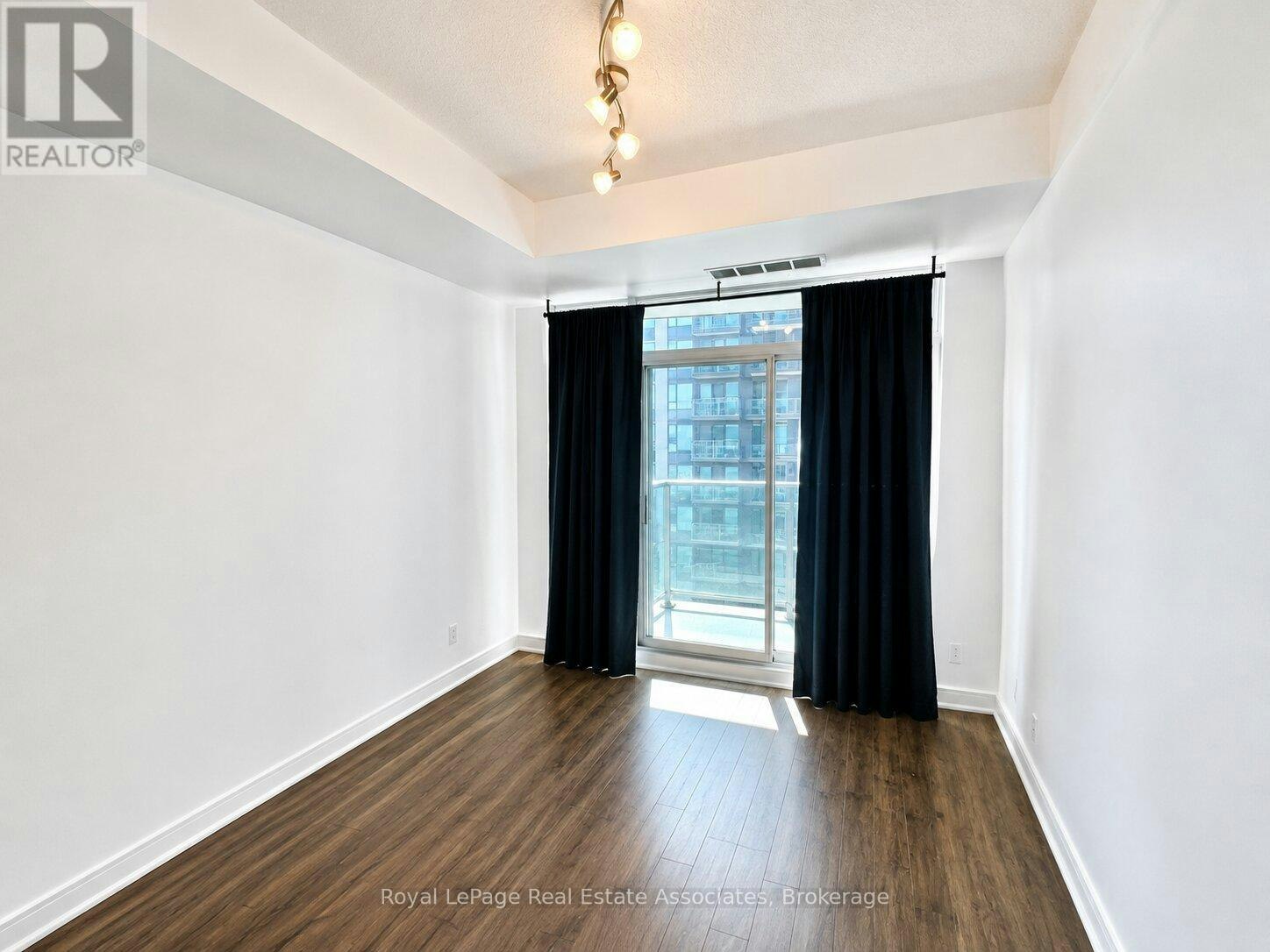 1501-1910 Lake Shore Boulevard W, Toronto, ON, M6S 1A2 - 12