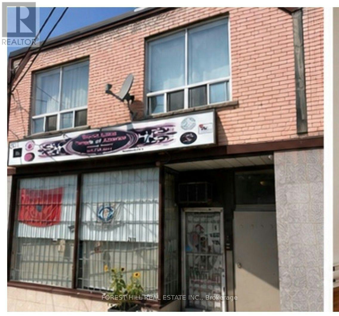 2-2530 Eglinton Avenue W, Toronto, ON, M6M 1T1