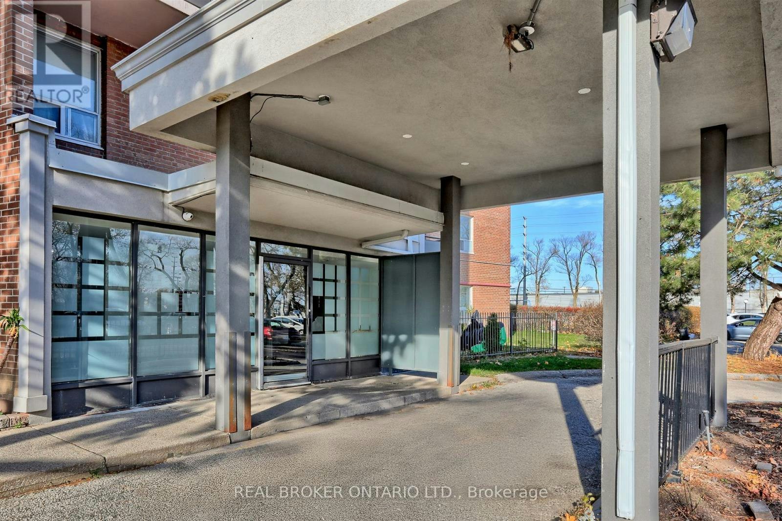 707-3065 Queen Frederica Drive, Mississauga, ON, L4Y 3A3 - 4