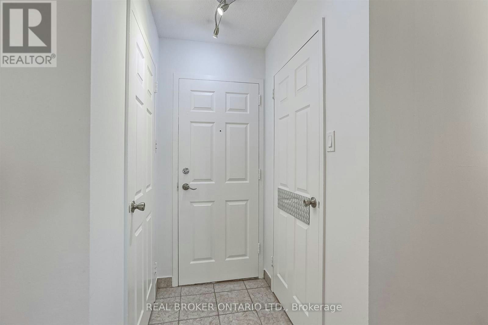 707-3065 Queen Frederica Drive, Mississauga, ON, L4Y 3A3 - 7
