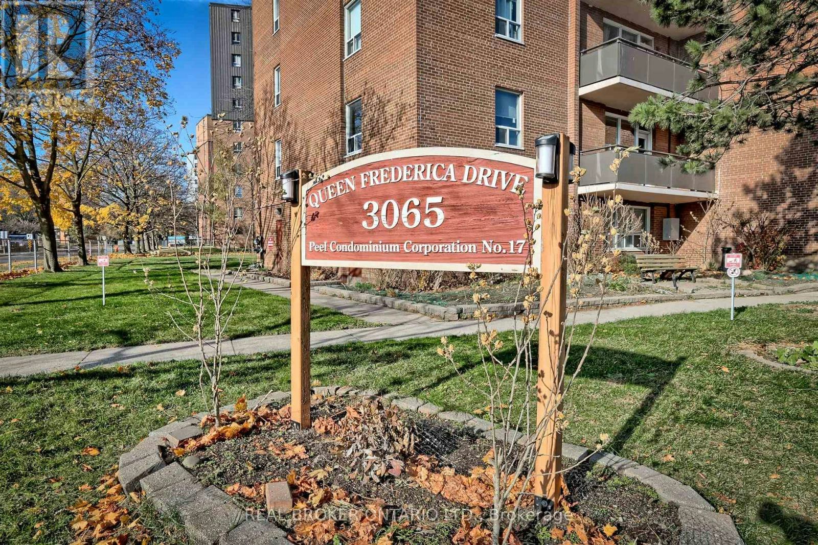 707-3065 Queen Frederica Drive, Mississauga, ON, L4Y 3A3 - 3