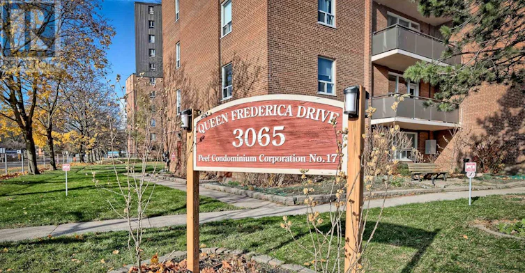 707-3065 Queen Frederica Drive, Mississauga, ON, L4Y 3A3 - 3