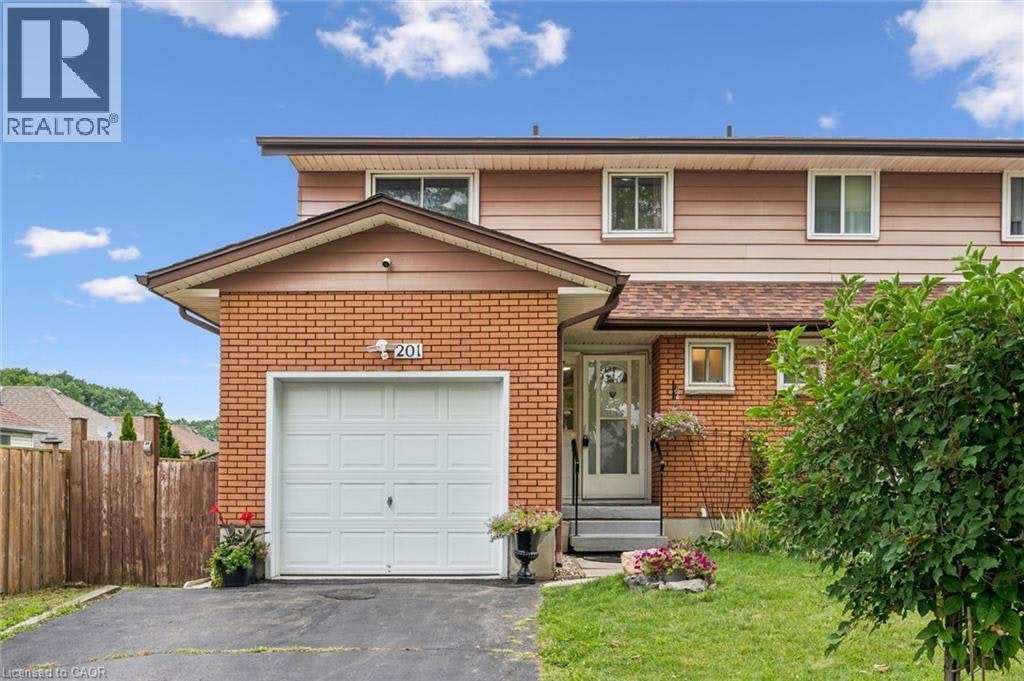 201 Veronica Drive, Kitchener, ON, N2R 1L5