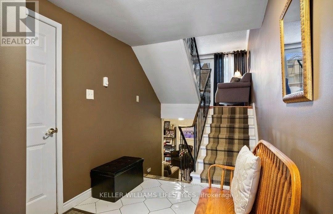 70 Chiddington Gate, London, ON, N6C 4Y3 - 2