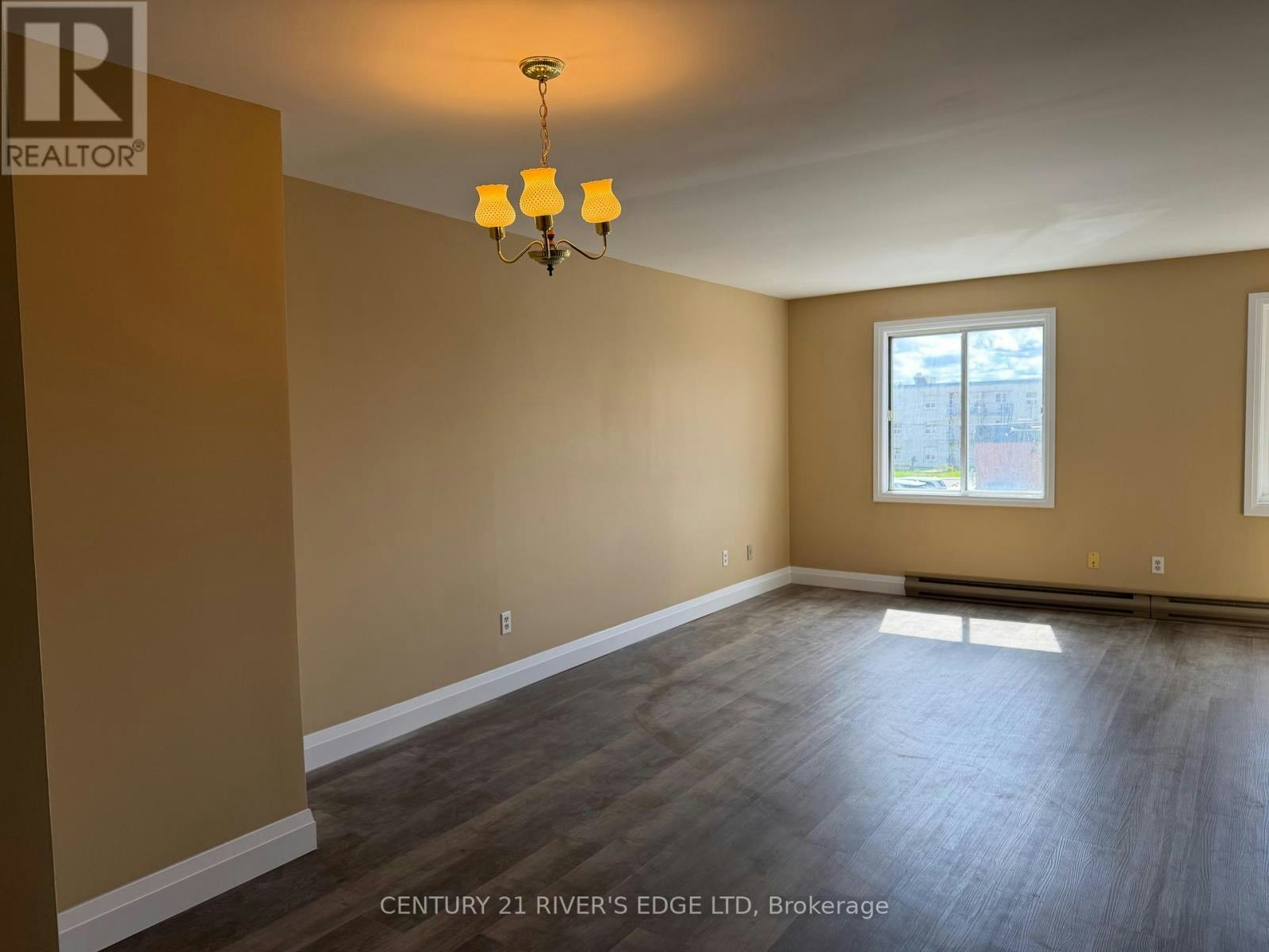 4-290/294 King Street W, Prescott, ON, K0E 1T0 - 2