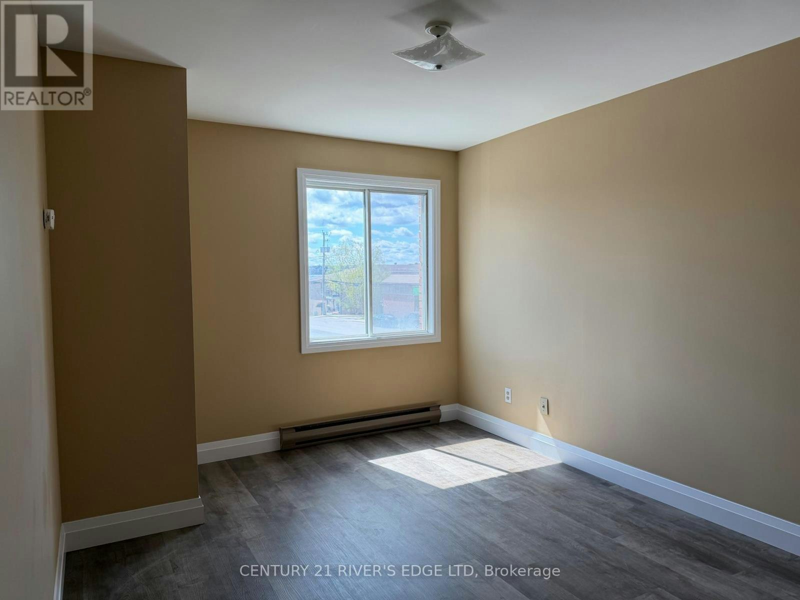 4-290/294 King Street W, Prescott, ON, K0E 1T0 - 6