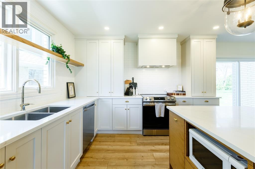 1614 Blackwell Road, Sarnia, ON, N7X 1A4 - 14