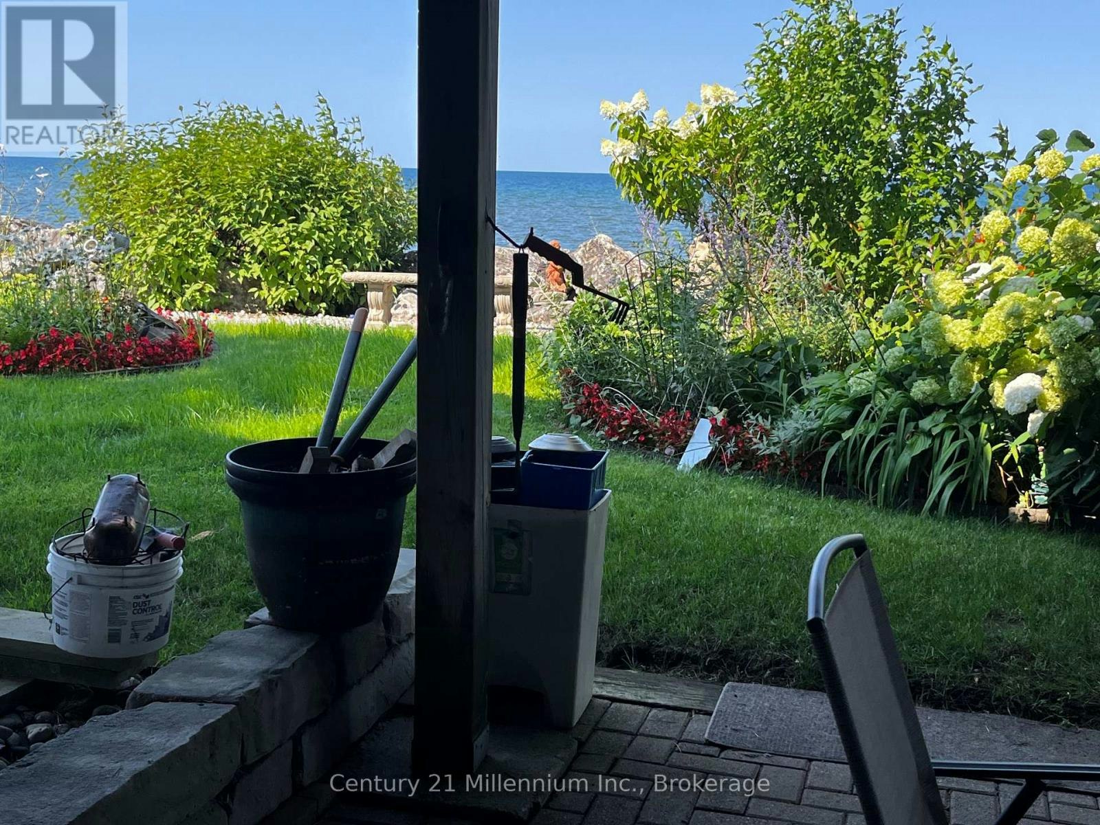 122 Bay Street, Blue Mountains, ON, N0H 2P0 - 2