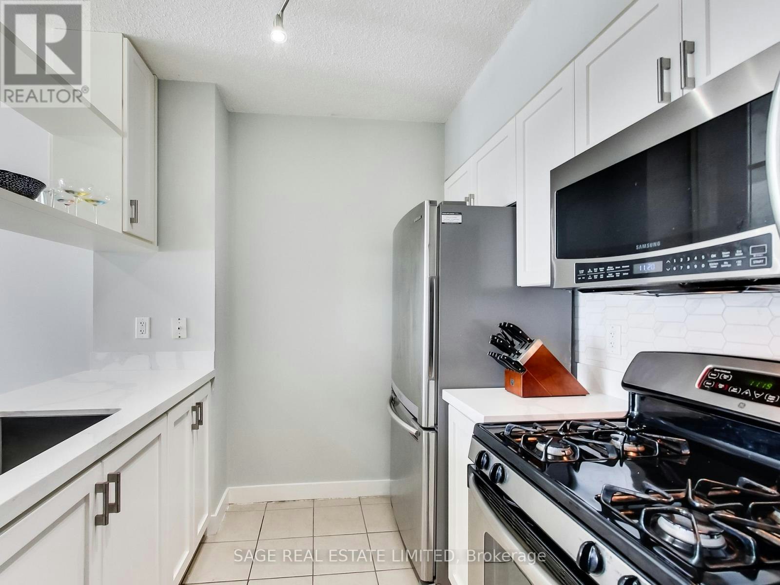 3707-35 Mariner Terrace, Toronto, ON, M5V 3V9 - 4