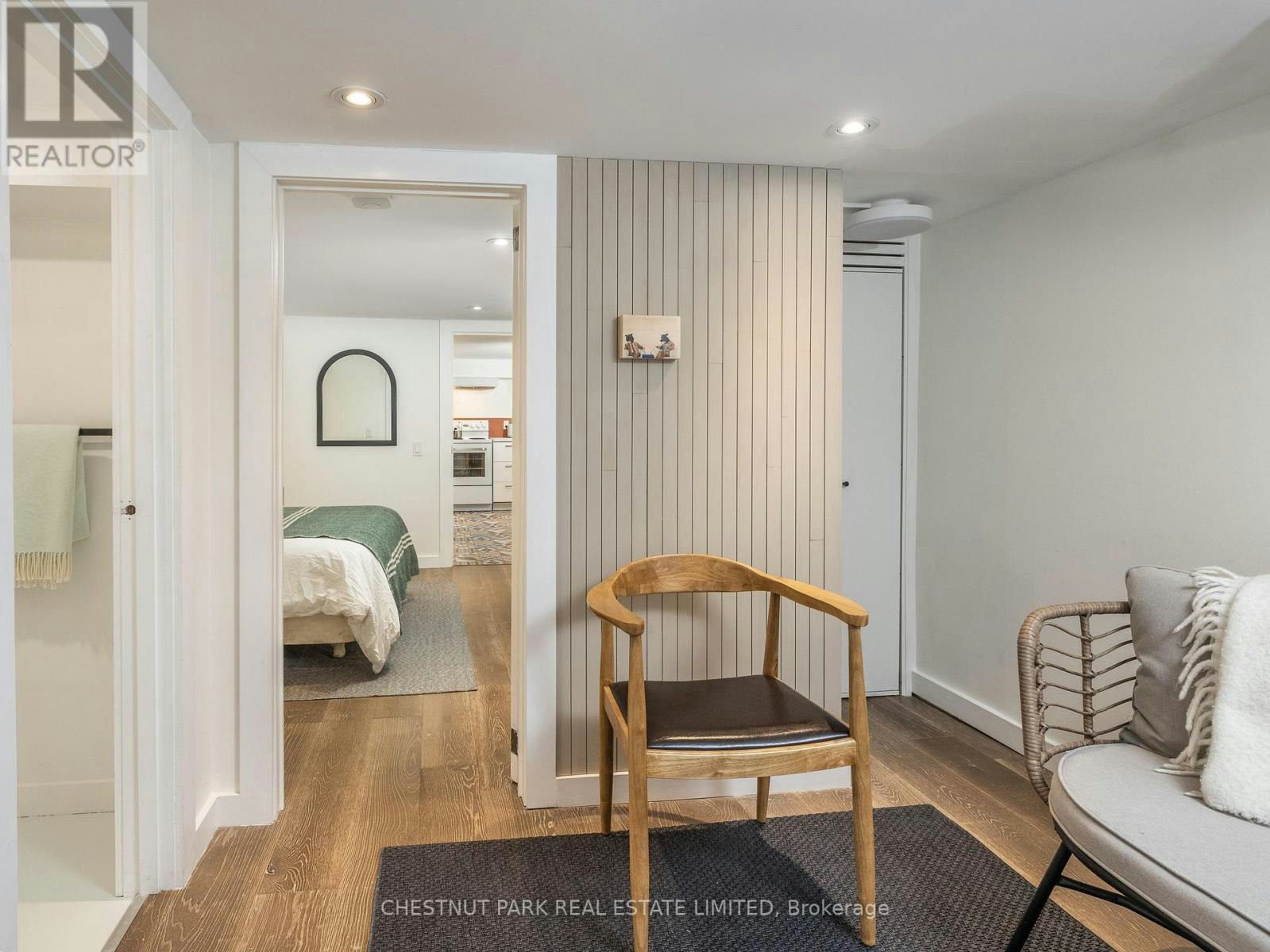 1654 Gerrard Street E, Toronto, ON, M4L 2A8 - 4