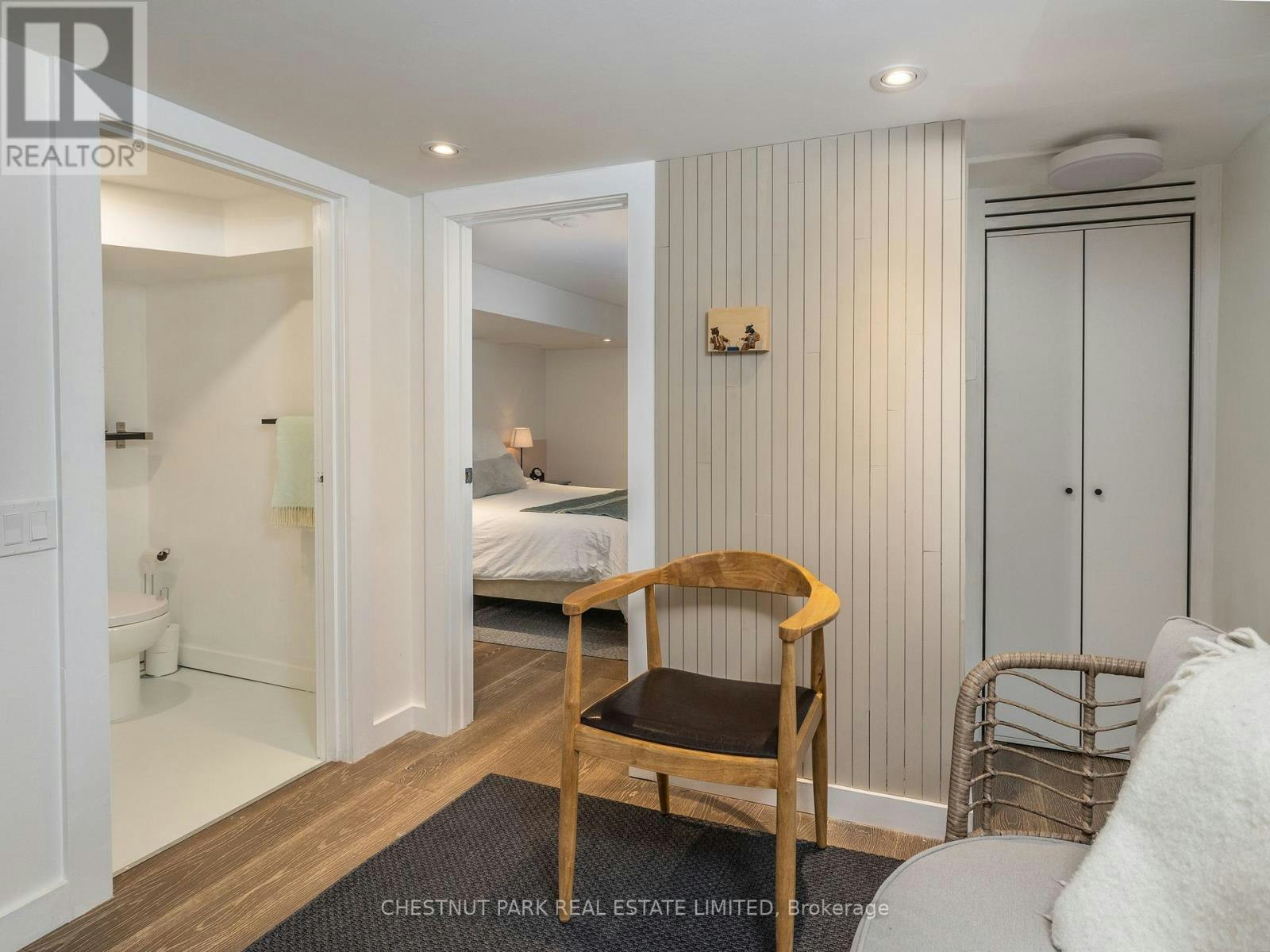 1654 Gerrard Street E, Toronto, ON, M4L 2A8 - 5