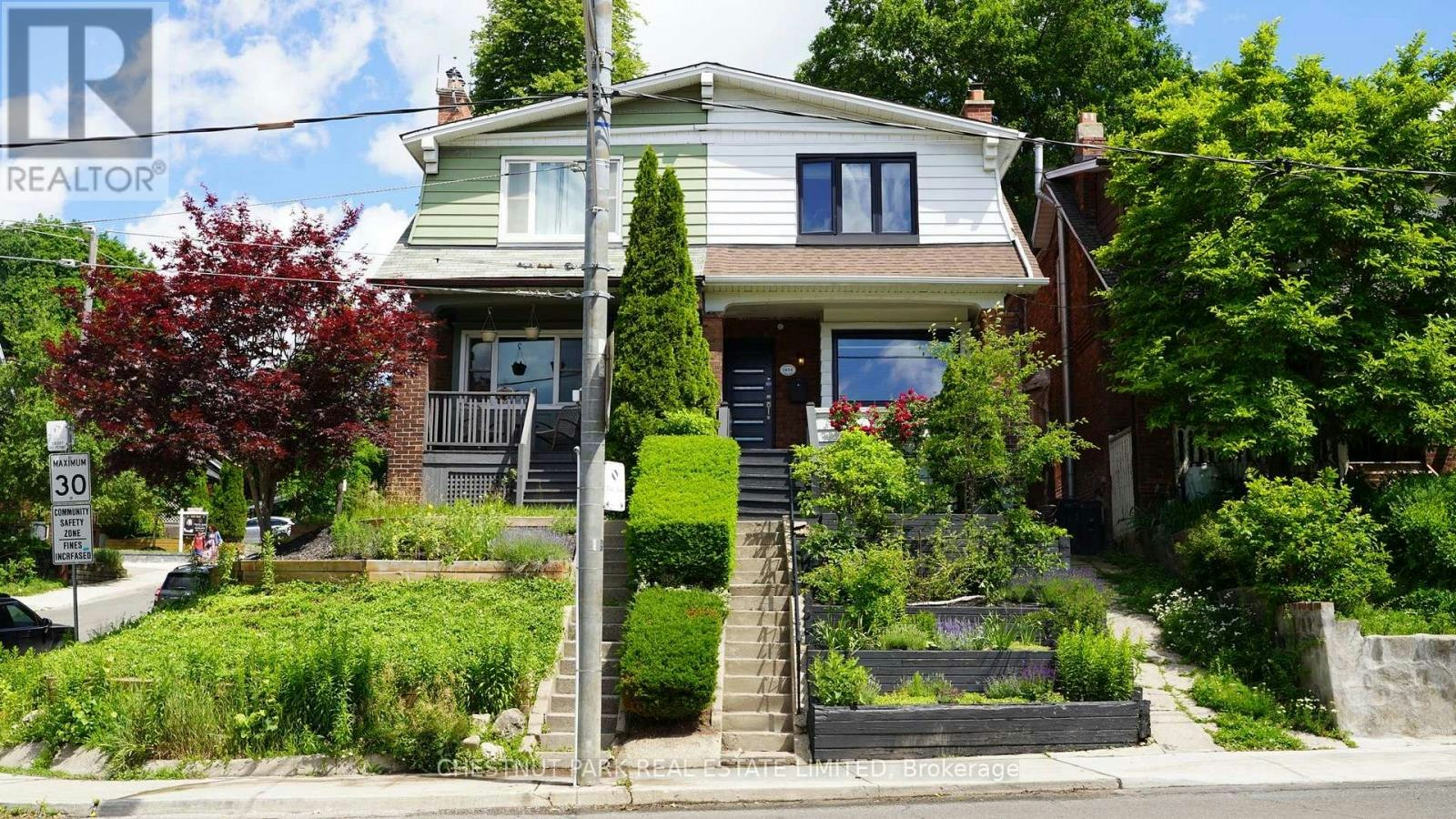 1654 Gerrard Street E, Toronto, ON, M4L 2A8 - 20
