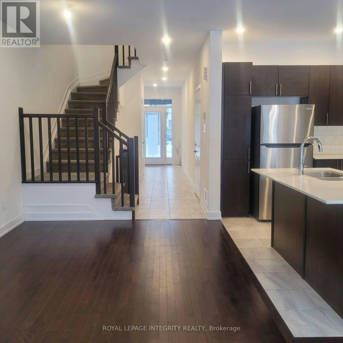 1026 Hydrangea Avenue, Ottawa, ON, K4M 0K8 - 4