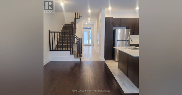 1026 Hydrangea Avenue, Ottawa, ON, K4M 0K8 - 4