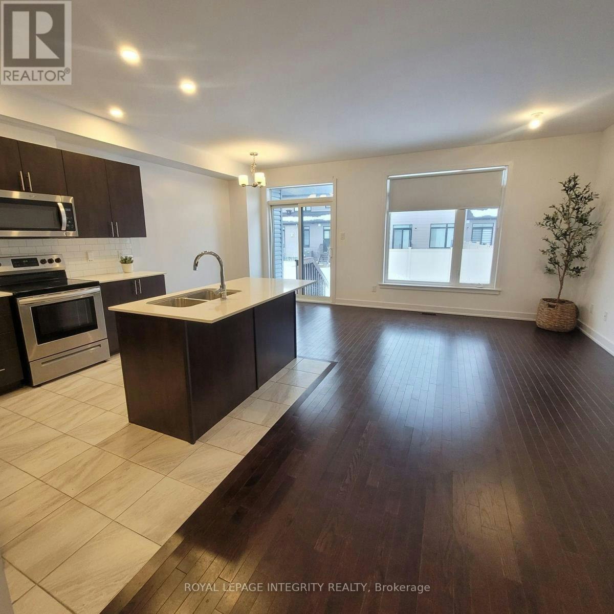 1026 Hydrangea Avenue, Ottawa, ON, K4M 0K8 - 5