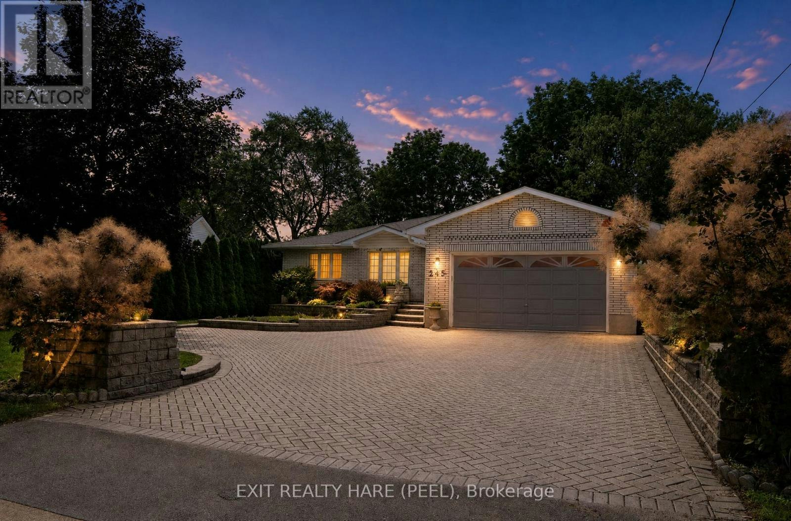 245 First Avenue, Welland, ON, L3C 1Y7