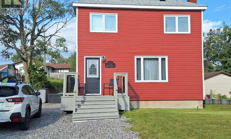 15 Ross Avenue