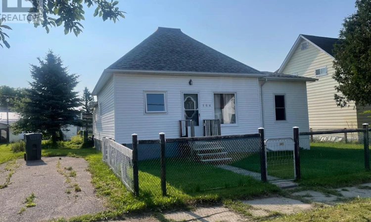 166 Bell Street