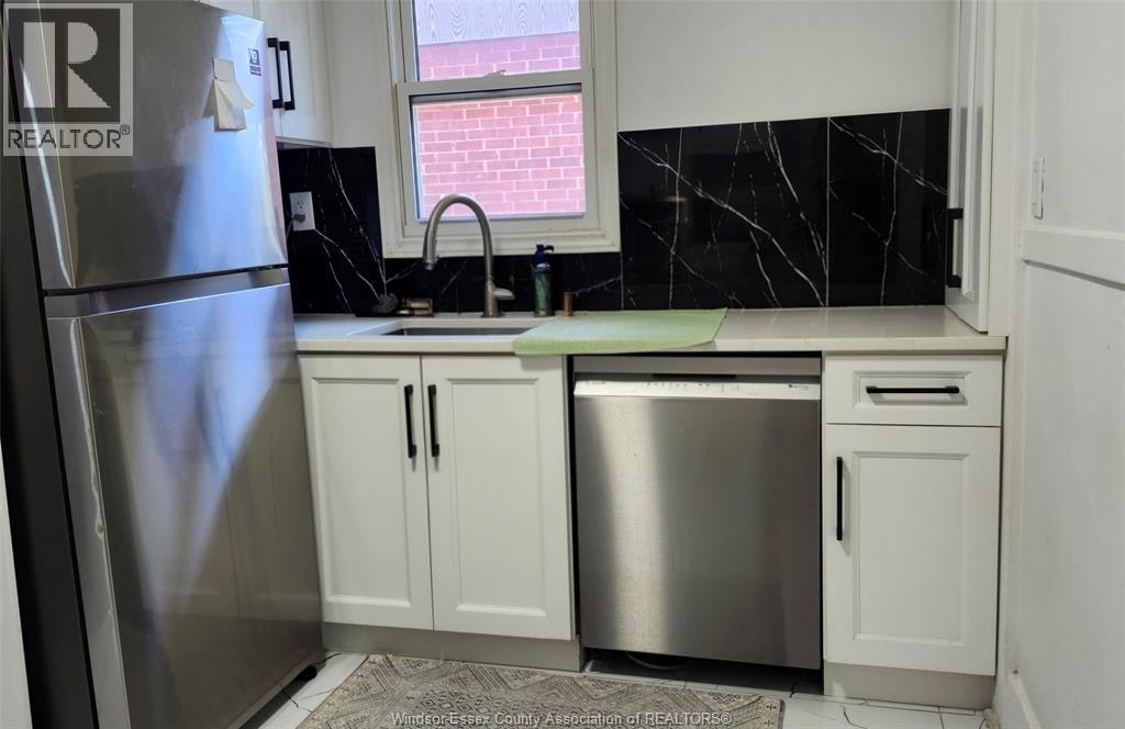 UPPER-1159 Highland, Windsor, ON, N9A 1R6 - 5