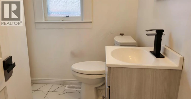 UPPER-1159 Highland, Windsor, ON, N9A 1R6 - 7
