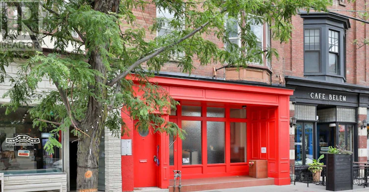 2F-548 College Street, Toronto, ON, M6G 1B1