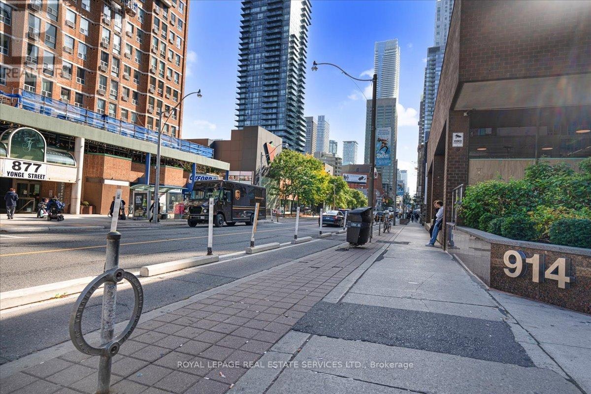 1214-914 Yonge Street, Toronto, ON, M4W 3C8 - 15
