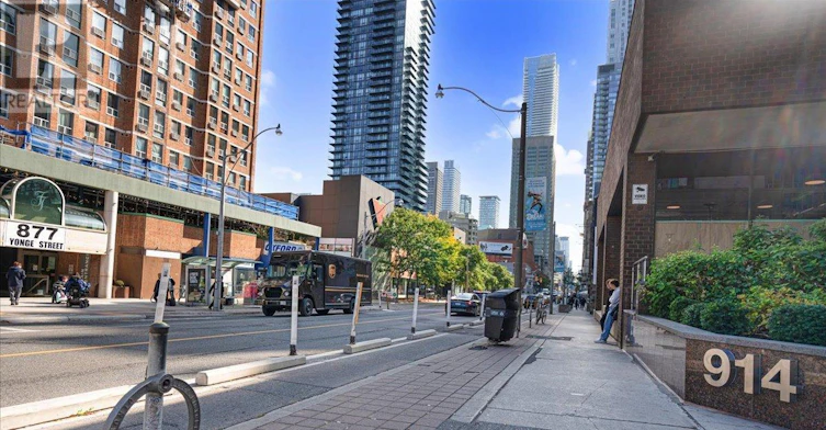 1214-914 Yonge Street, Toronto, ON, M4W 3C8 - 15