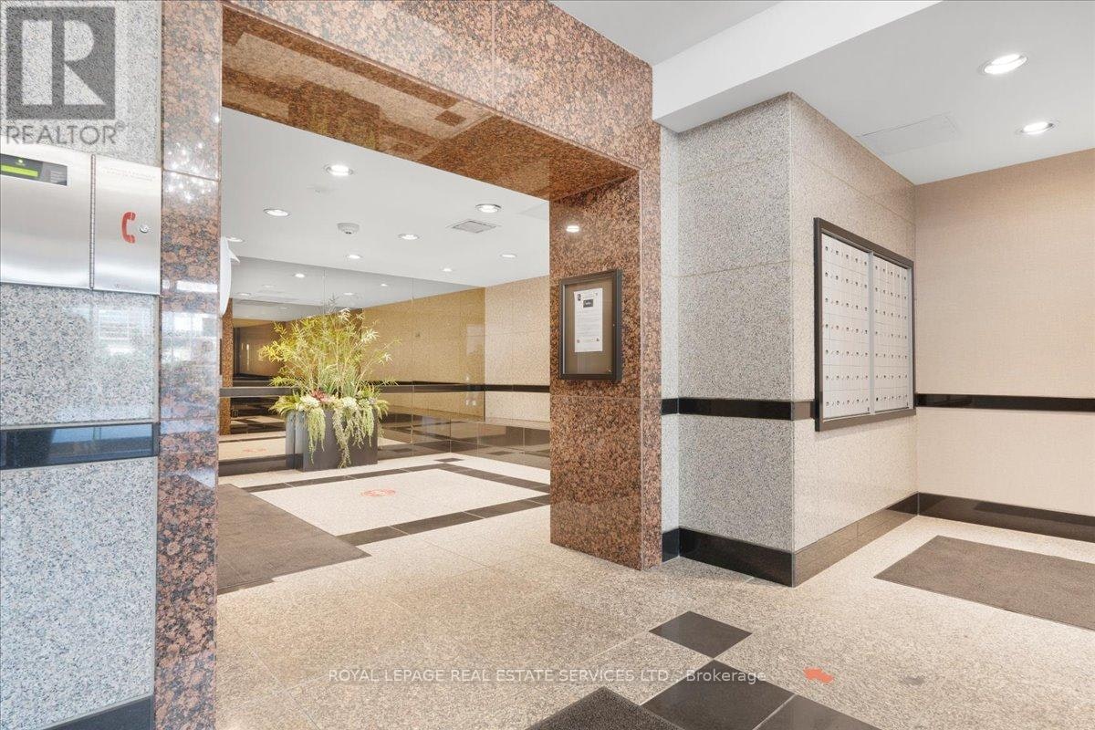 1214-914 Yonge Street, Toronto, ON, M4W 3C8 - 13