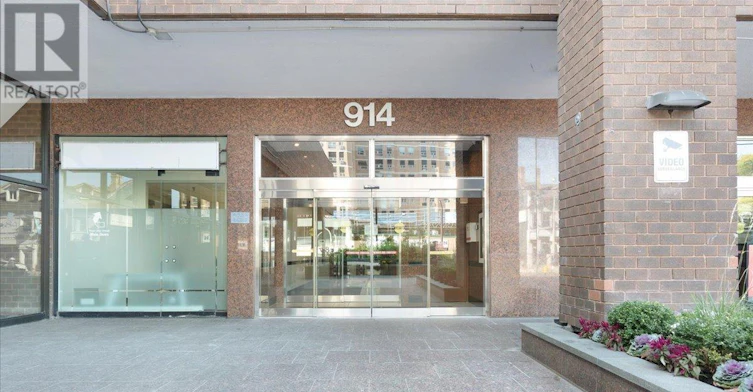 1214-914 Yonge Street, Toronto, ON, M4W 3C8 - 2