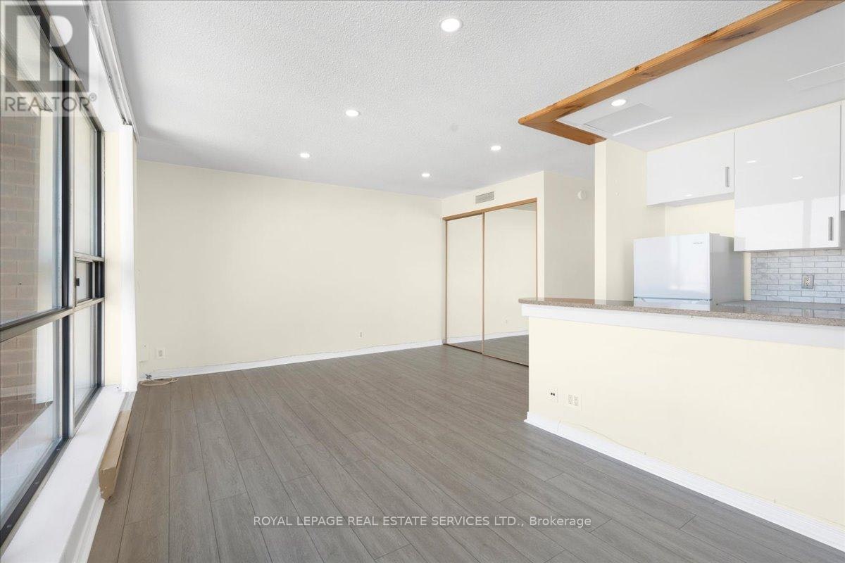 1214-914 Yonge Street, Toronto, ON, M4W 3C8 - 7