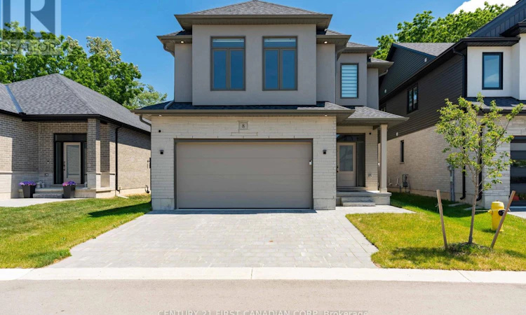 8-7966 Fallon Drive