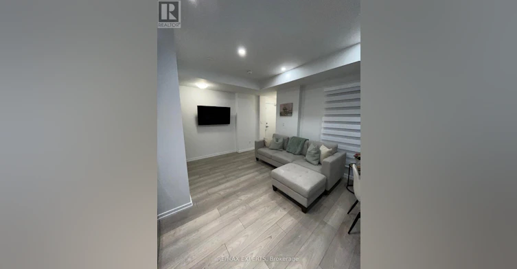 27-14 Lytham Green Circle, Newmarket, ON, L3Y 0H3 - 15