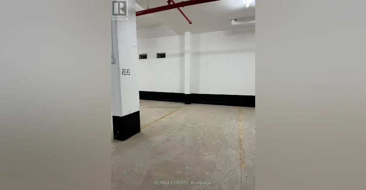 27-14 Lytham Green Circle, Newmarket, ON, L3Y 0H3 - 18
