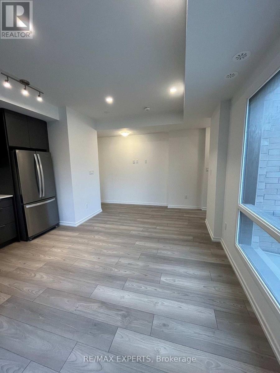 27-14 Lytham Green Circle, Newmarket, ON, L3Y 0H3 - 5