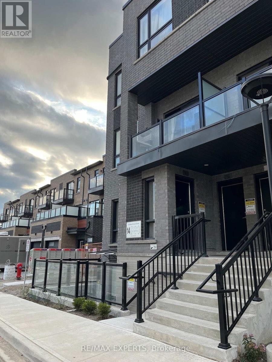 27-14 Lytham Green Circle, Newmarket, ON, L3Y 0H3 - 3
