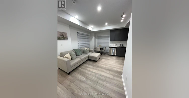 27-14 Lytham Green Circle, Newmarket, ON, L3Y 0H3 - 12